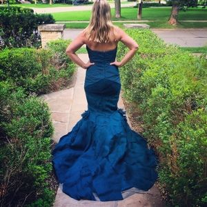 Meet your Posher, Caroline